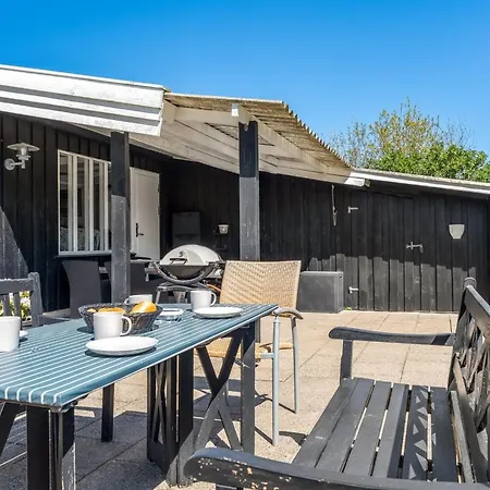 Rieke - 2km From The Sea By Interhome