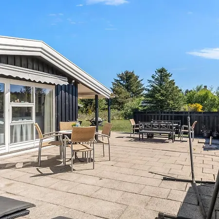 Vakantiehuis Rieke - 2km From The Sea By Interhome *